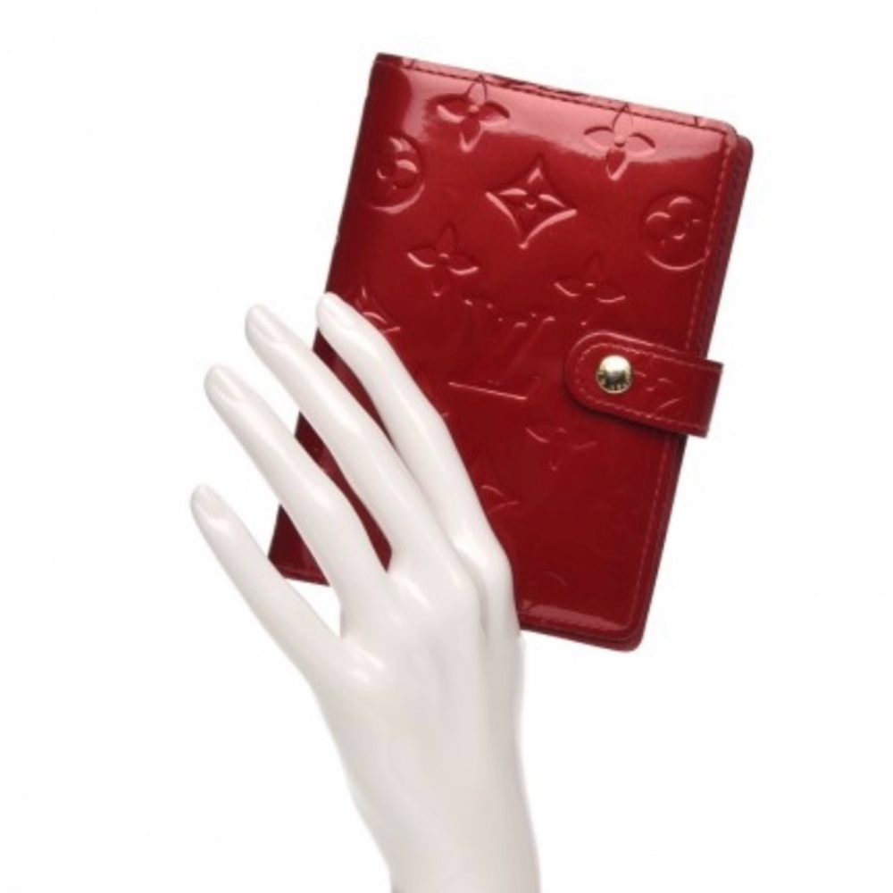 LOUIS VUITTON Small Ring Agenda Pomme D’Amour